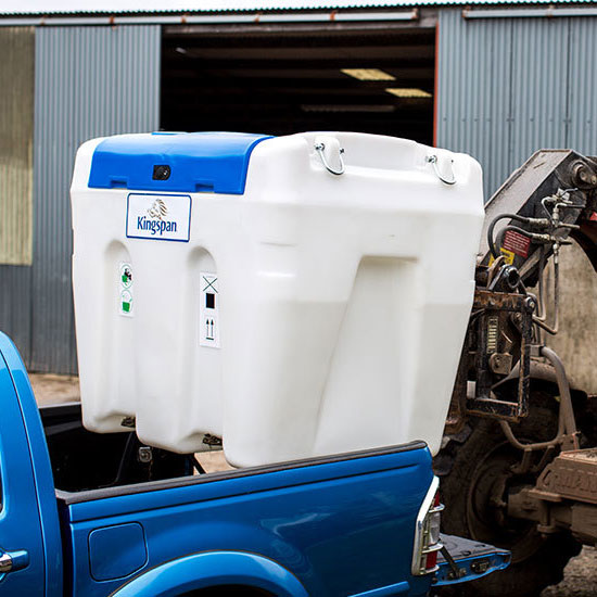 Transportabel Ad-Blue tank, enkel att lasta på t.ex. en pickup.