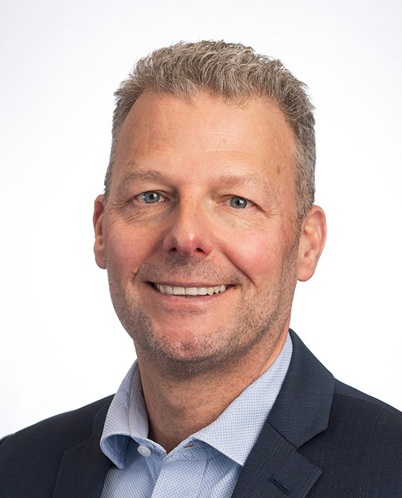 VD och personalansvarig 08-549 530 00  Maila Fredrik